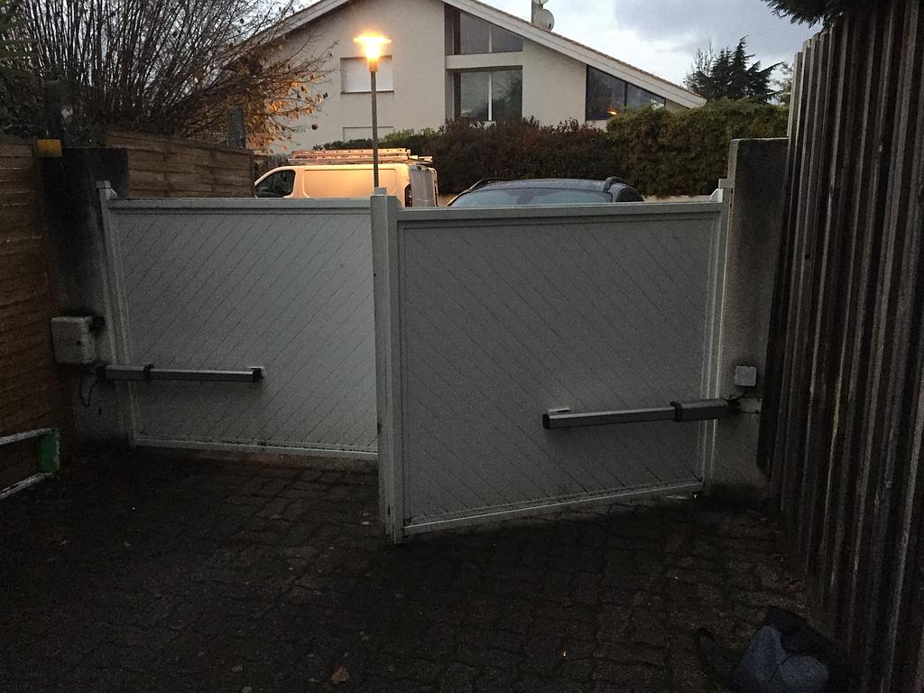 Motorisation de portail battant