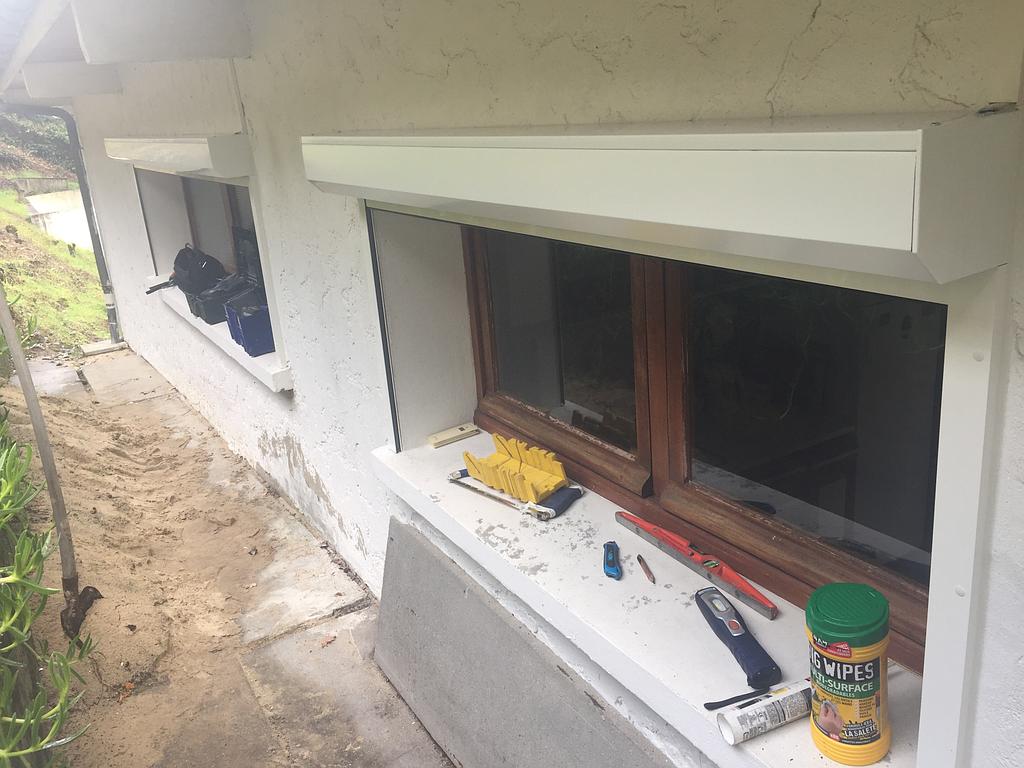 Installation volet roulant pour fenêtre