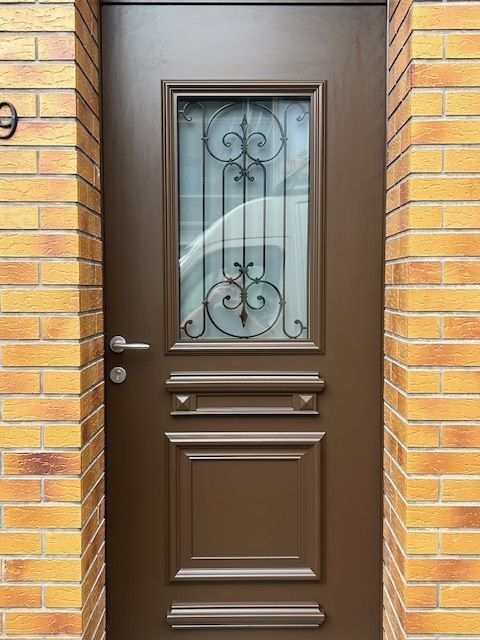 Porte entrée marron