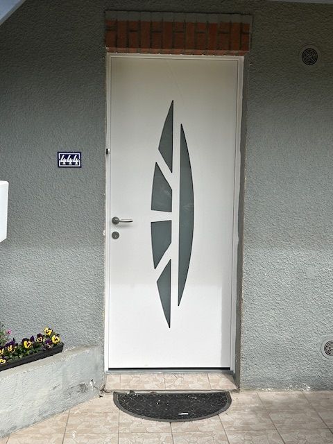 Porte entrée vitrée PVC blanc