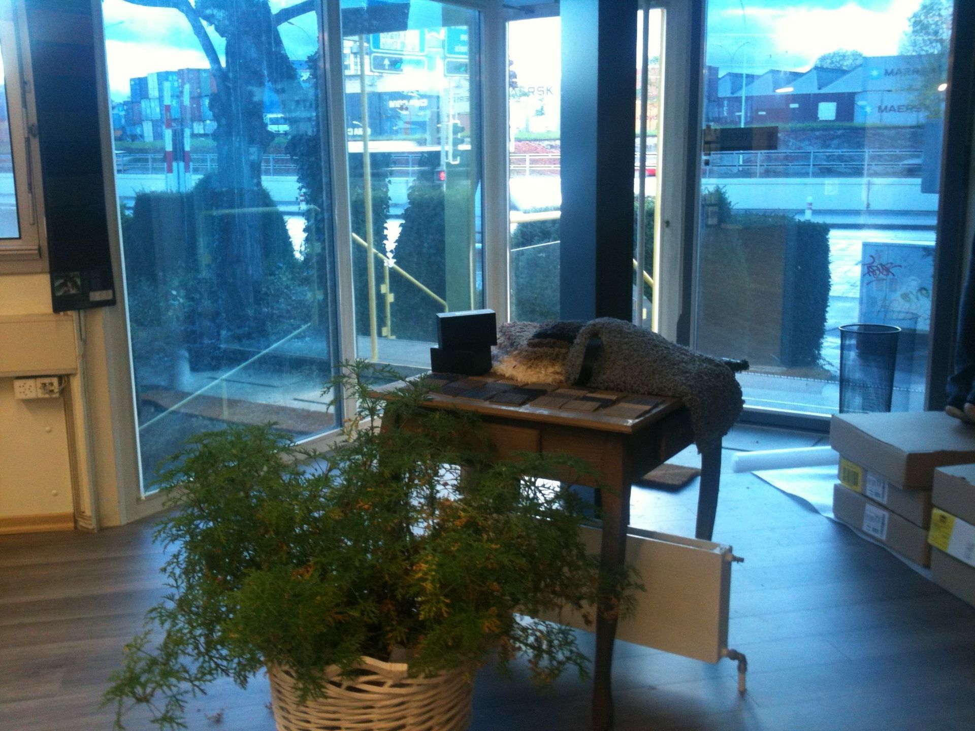 Entrée du Showroom Rue Antoine - Jolivet 7