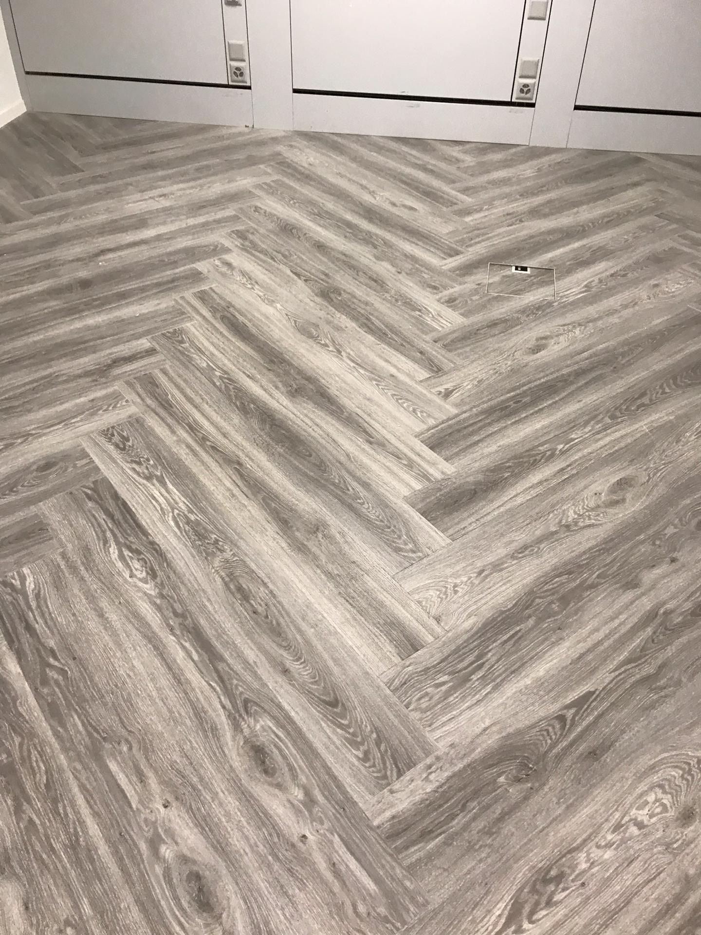 Plaques PVC bâton rompu - Sols Tech