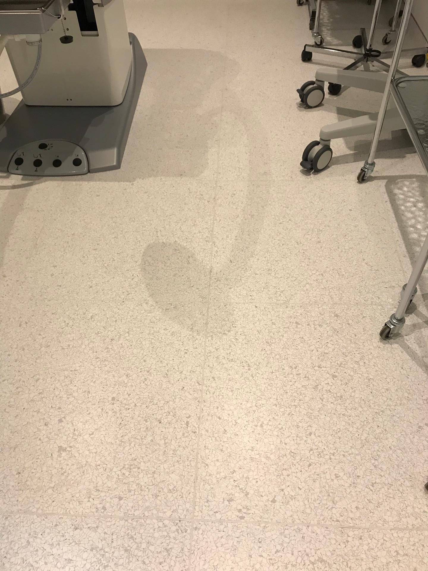 Revêtement milieux hospitaliers avec soudures - Sols Tech