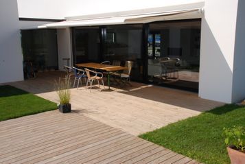 Terrassenböden - Bissegger Holzbau Innenausbau GmbH