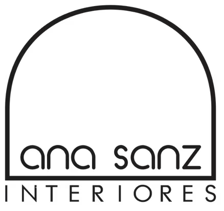 Logotipo de Ana Sanz Interiores en negro con un diseño de arco minimalista.
