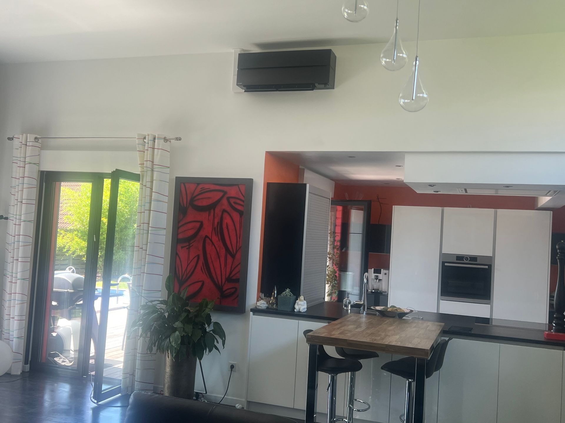 Unité de climatisation noire