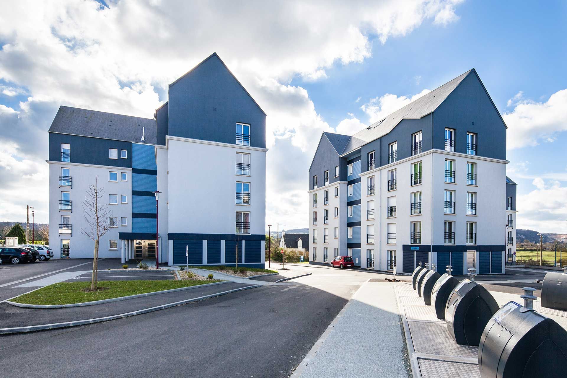 Deux bâtiments résidentiels