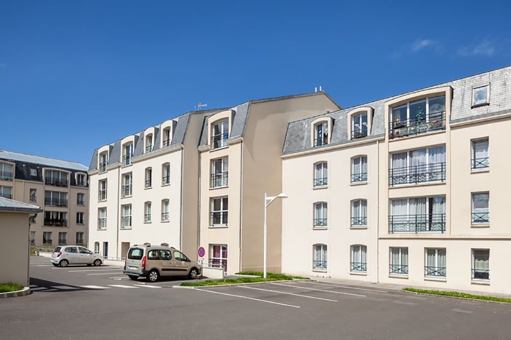 Résidence avec un toiture en zinc