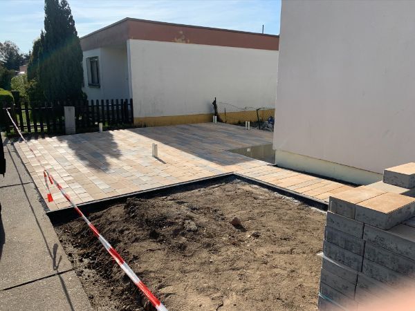 Terrasse vor einem Haus