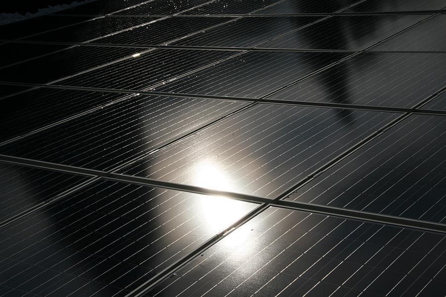 Detail einer Photovoltaikanlage