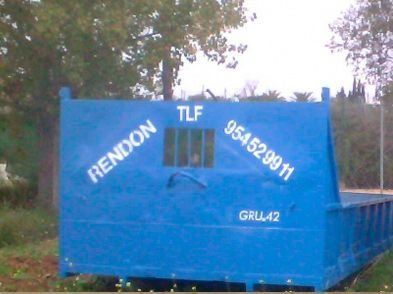 Un contenedor azul con la palabra rendon en él