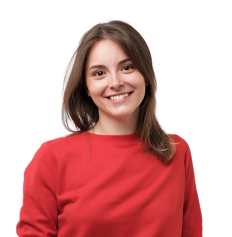 Femme en rouge souriant