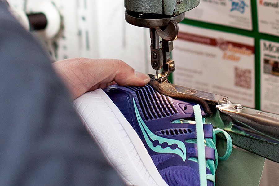 Bild von Orthopädie Schuhtechnik Lorenz, Schuhreparatur