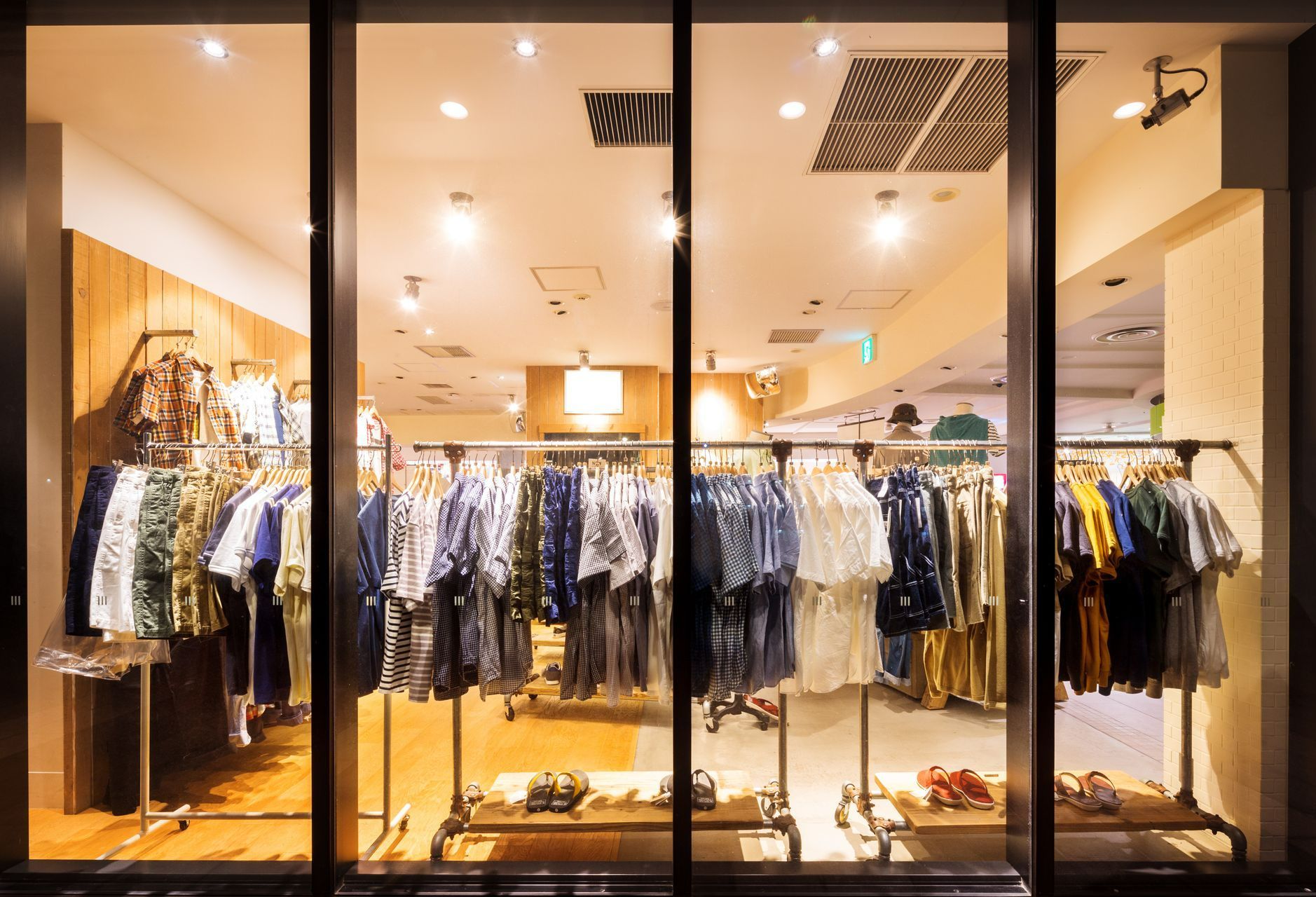 Vitrine de magasin de vêtement