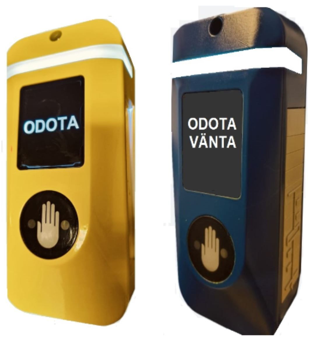 Sinimusta elektroninen laite, jossa on kosketusherkkä pinta, mahdollisesti kontaktiton painike.