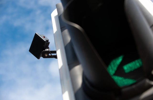 Nopeusnäyttö, jossa vihreä