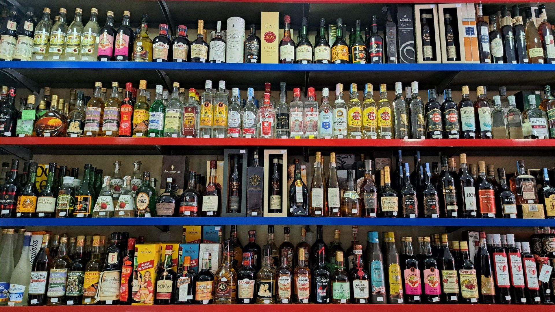 vinhos e bebidas queijos Casa Lourenço