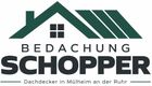 Logo f&uuml;r Roofing Schopper, eine gr&uuml;ne Dachgrafik mit schwarzem Text und Untertitel &bdquo;Dachdecker in M&uuml;lheim an der Ruhr&ldquo;