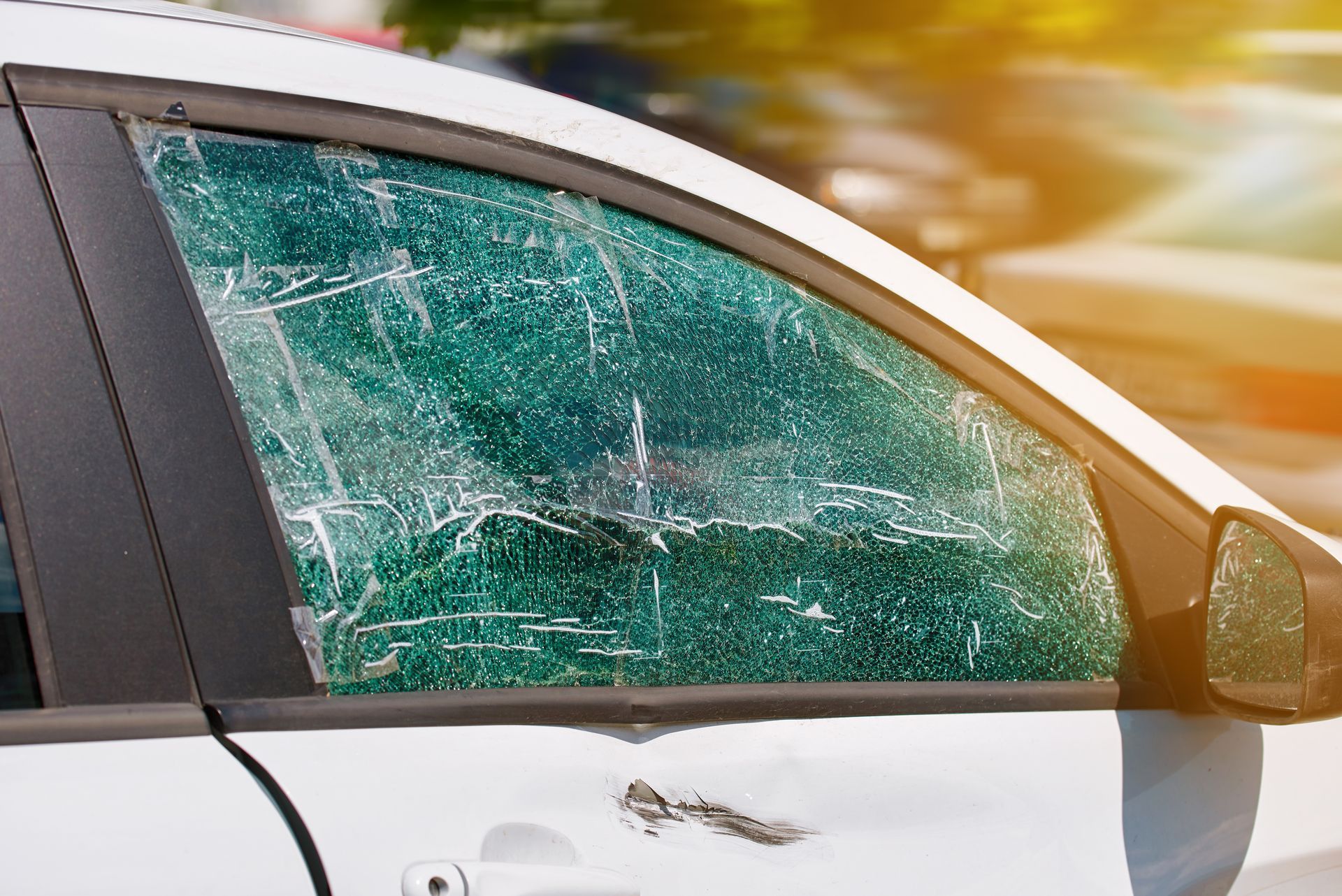 Vitre automobile brisée