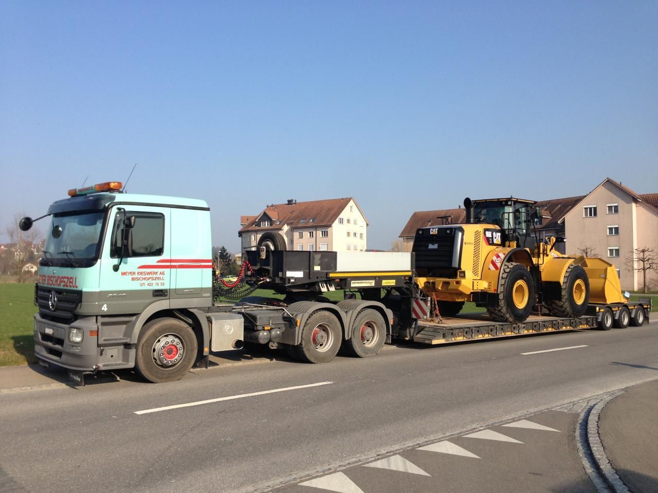 Schwertransport - Meyer Kieswerk AG - Bischofszell