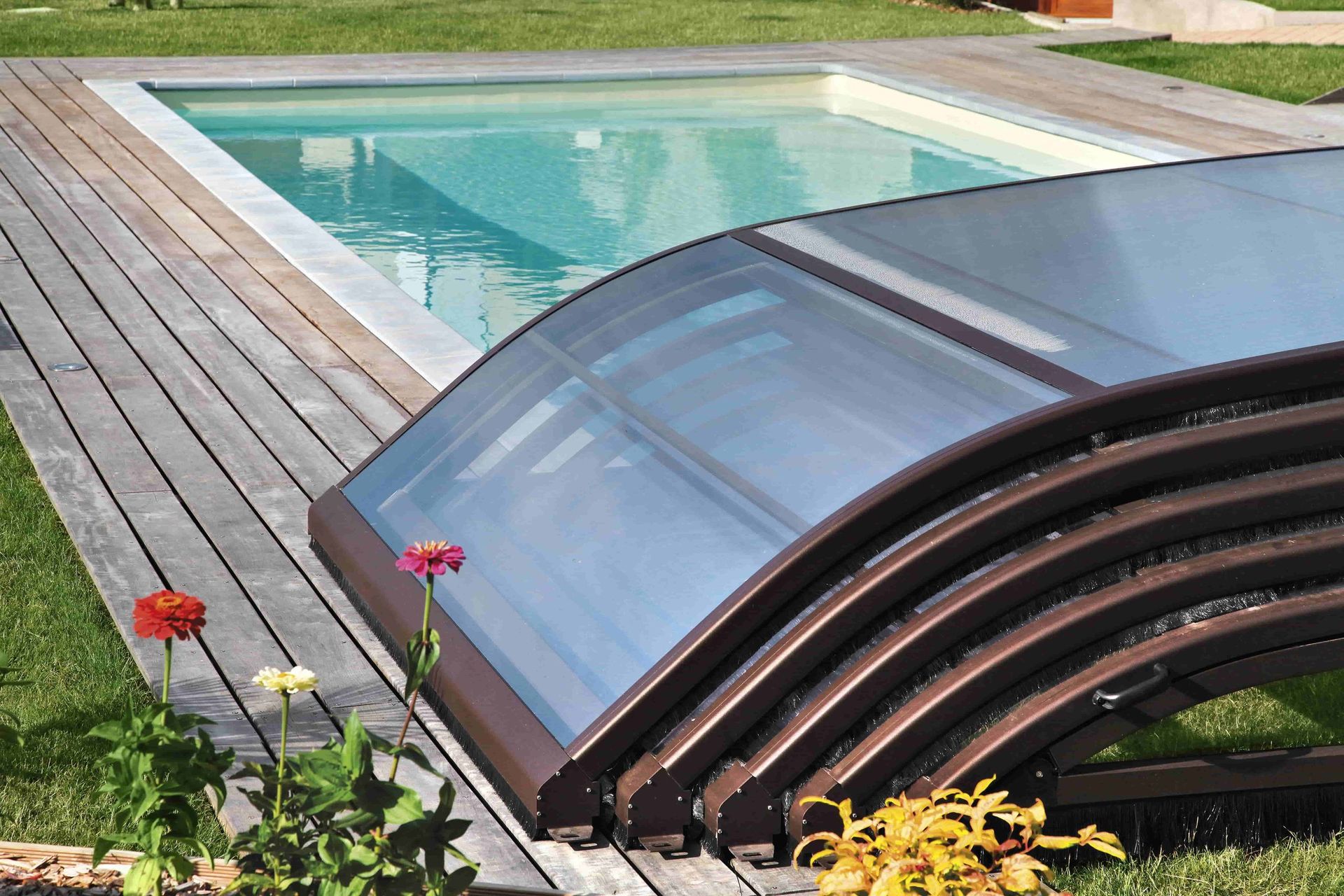 Piscine Desjoyaux - Dream Life Sàrl Crissier : abri de piscine Abriblue