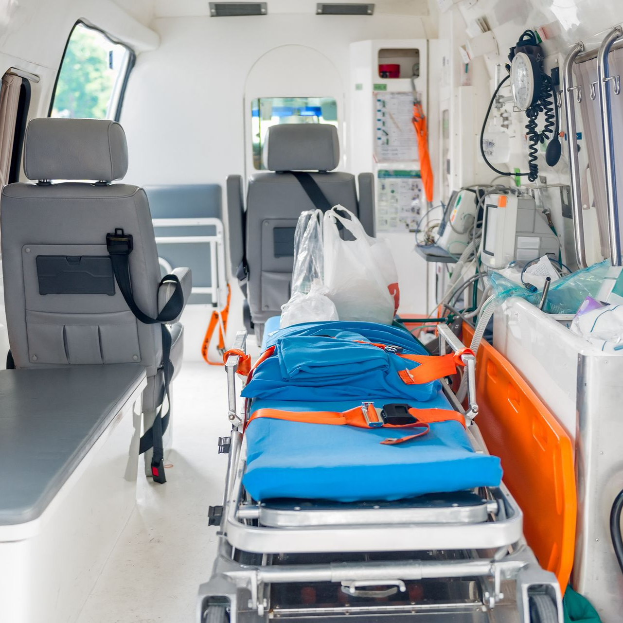 L'intérieur d'un véhicule ambulance