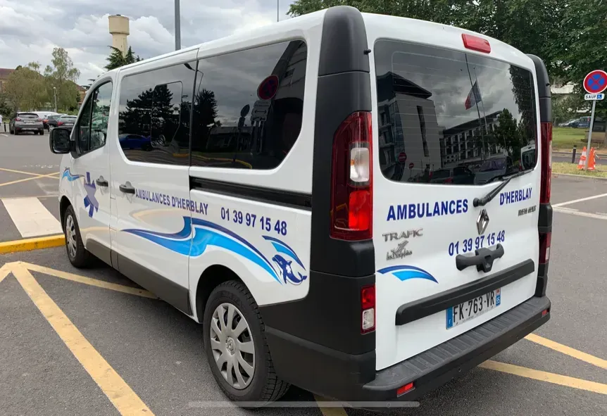 Un véhicule d'ambulance des Ambulances d'Herblay