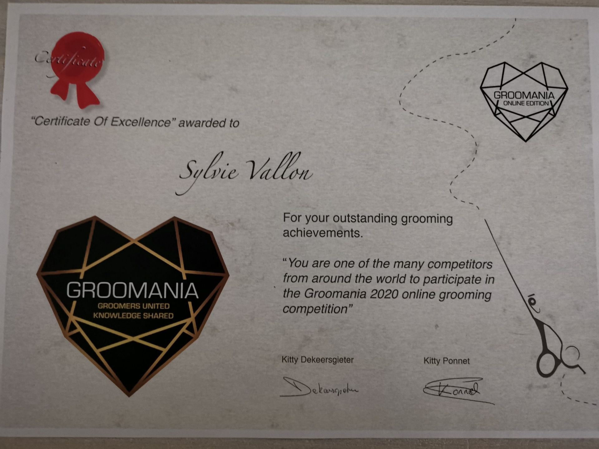 Certificat décerné à Sylvie Vallon pour son travail exceptionnel de toilettage lors du concours en ligne Groomania 2020.