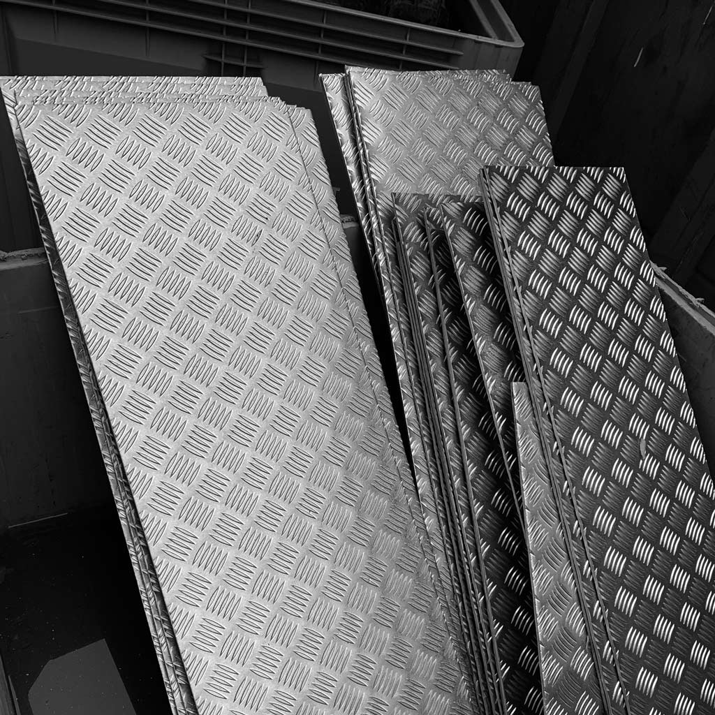 Grandes plaques d'aluminium