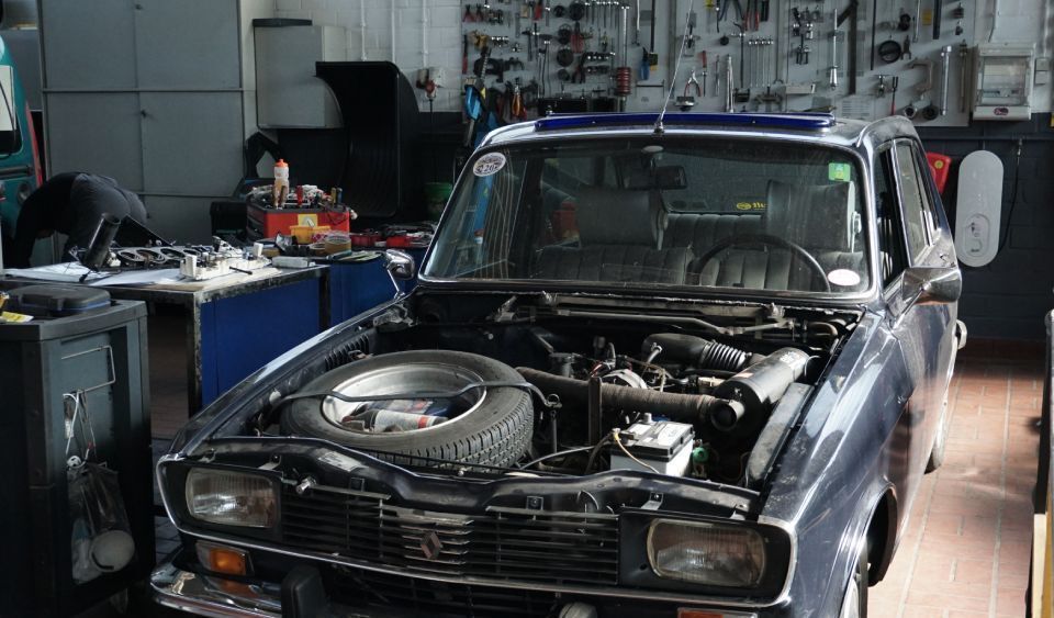 Oldtimer- Restaurierung im Autohaus Stümpges