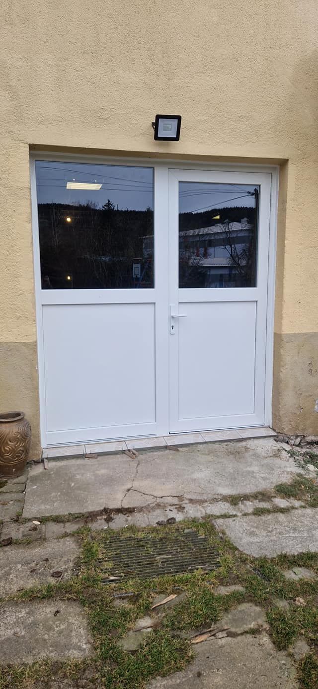 Porte de garage battante