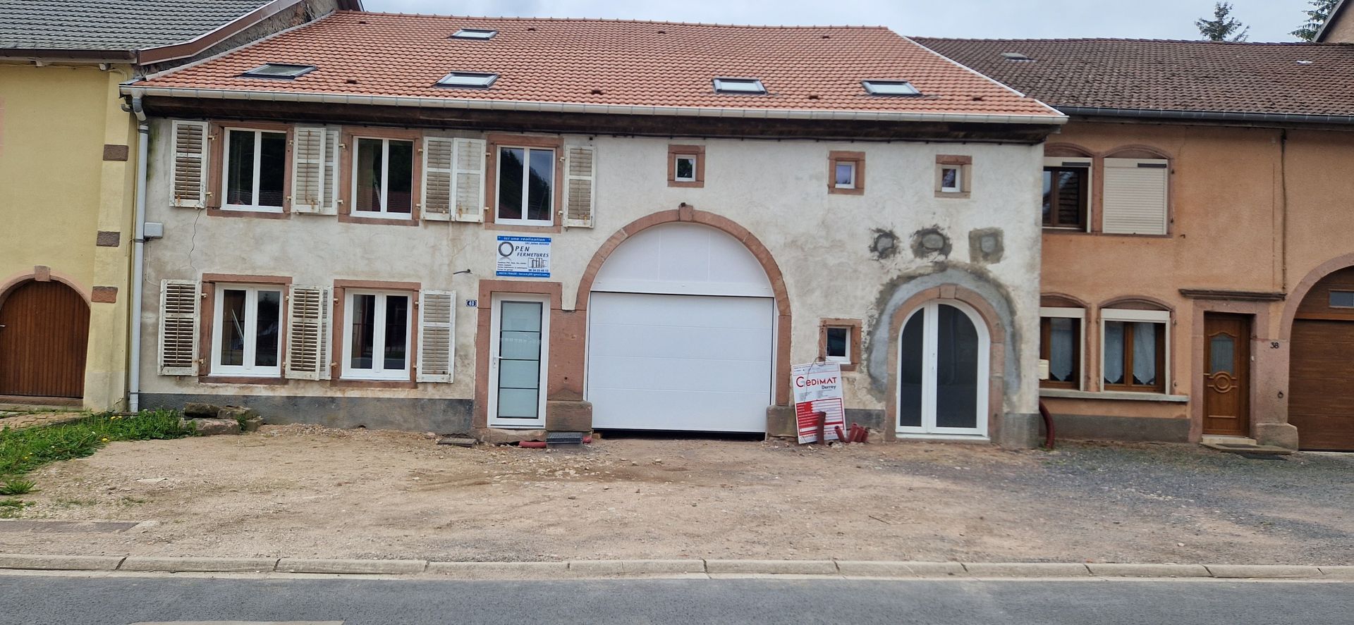 Porte de garage avec arche