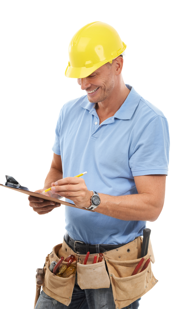 Ouvrier du bâtiment portant un casque jaune et une ceinture à outils, prenant des notes sur un bloc-notes.