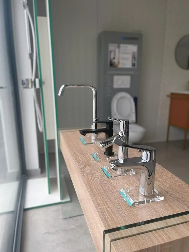 Plusieurs robinets et mitigeurs disponibles chez Nicolas Palet