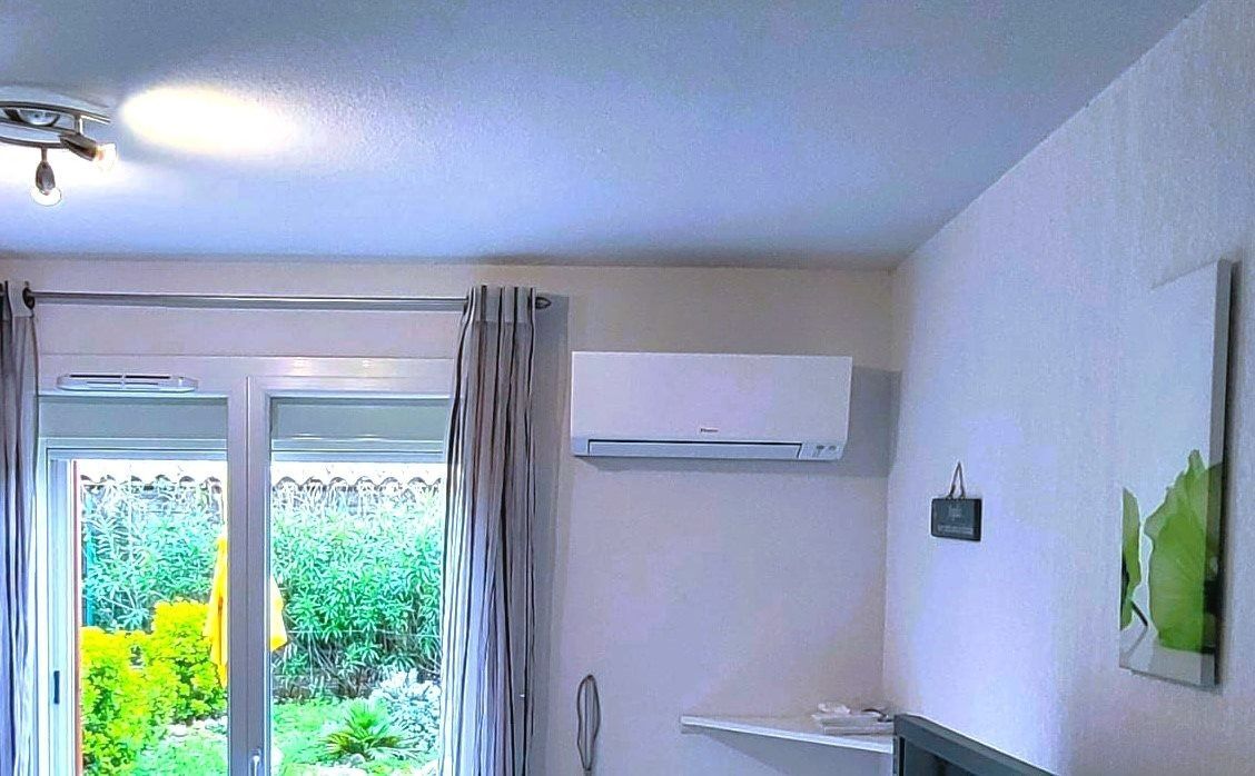 Installation de climatisation solution tri-plit Atlantic 3 unités intérieure avec 1 seul groupe extérieur