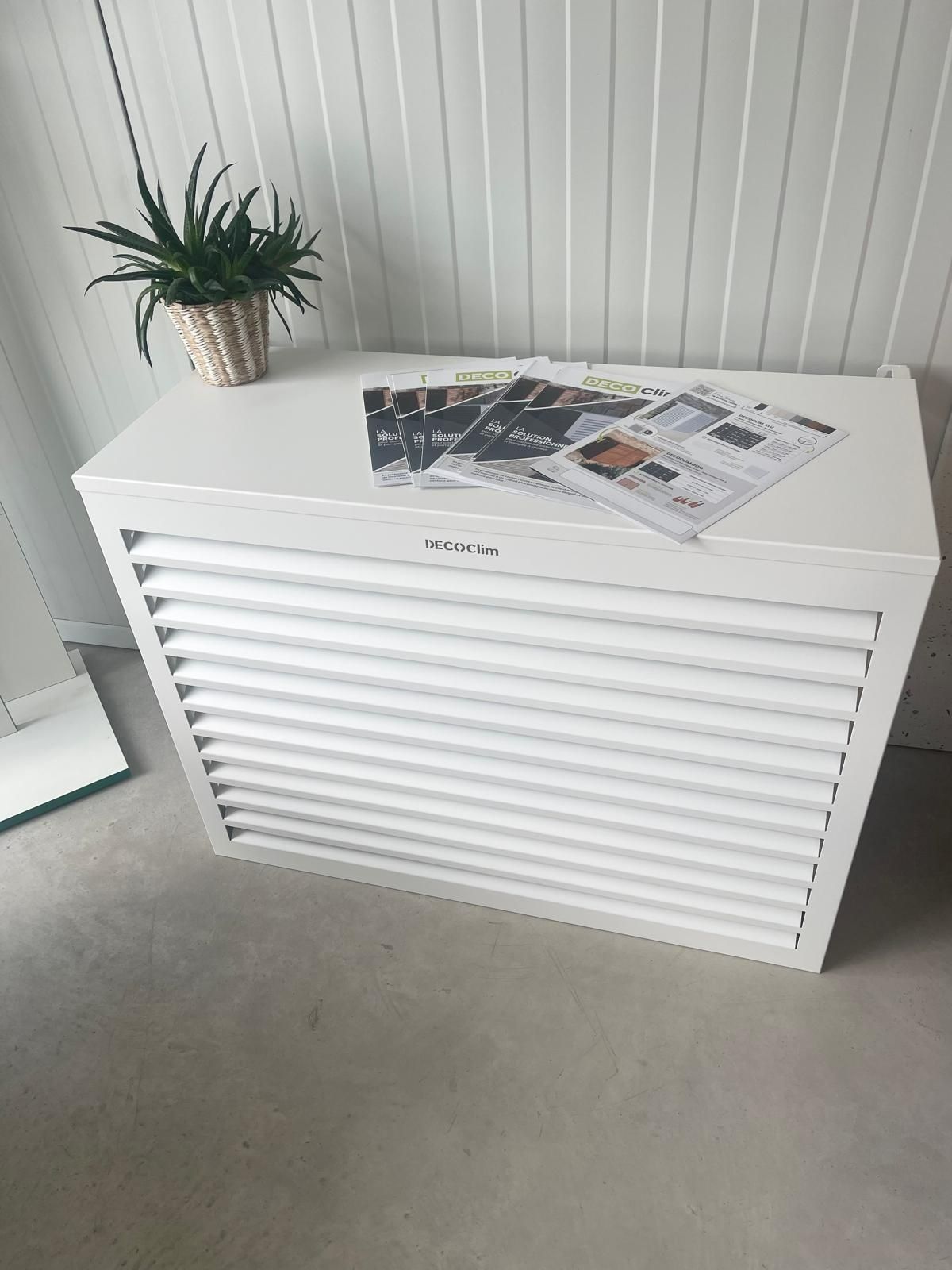 Pose d'une climatisation DECOClim® avec bloc de dissimulation