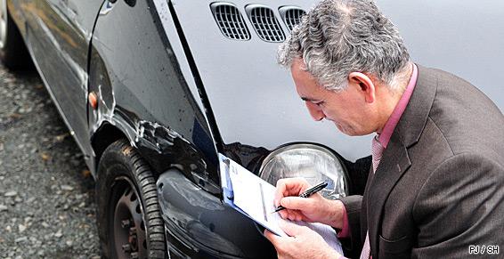 Assurances,agents généraux - Véhicule, accidenté expertise