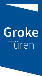 Groke Türen-Logo, blaues rechteckiges Banner mit weißem Text und einem weißen dreieckigen Designelement.