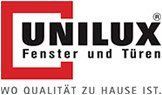 Ein rot-schwarzes Logo für ein Unternehmen namens Unilux Fenster und Türen.