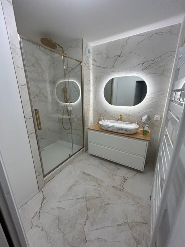 Une salle de bain après travaux