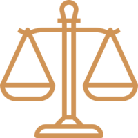 Un dibujo lineal de una balanza de la justicia sobre un fondo blanco.