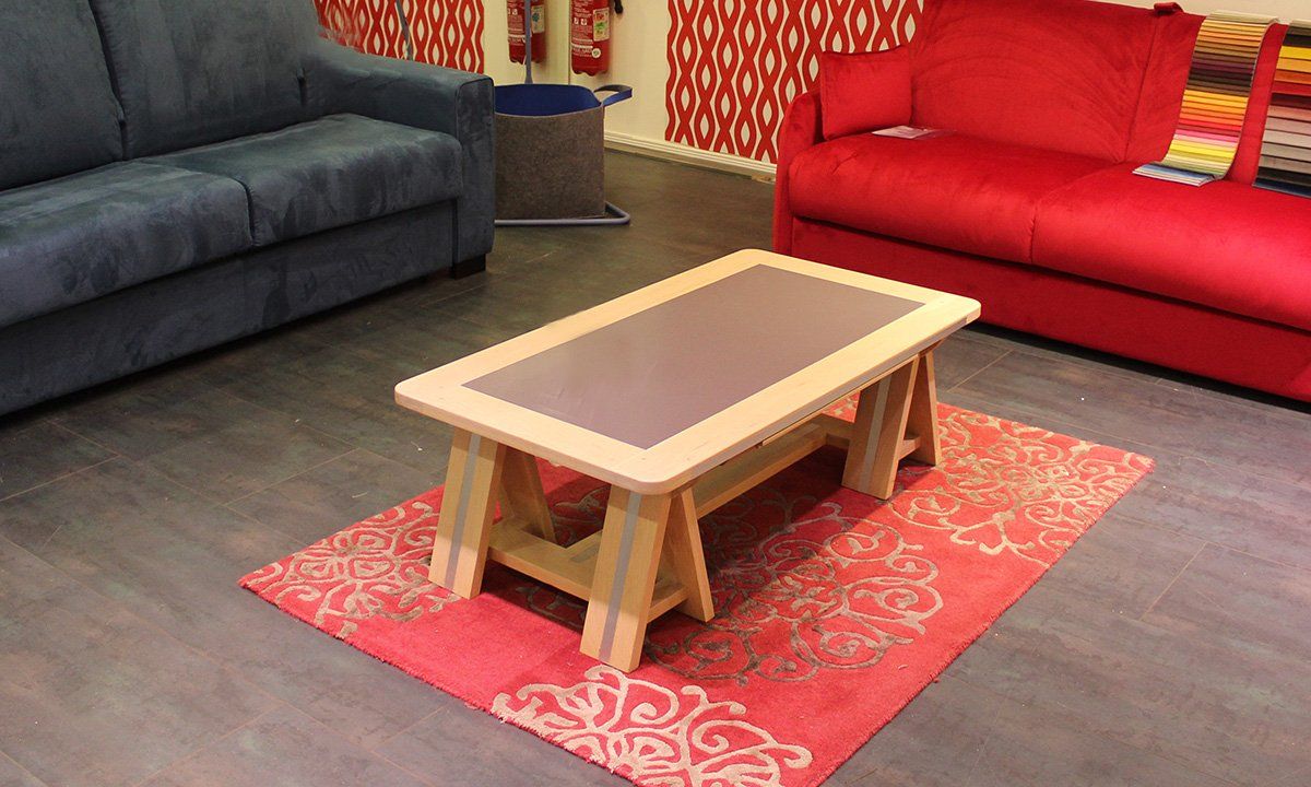Table basse en bois et céramique
