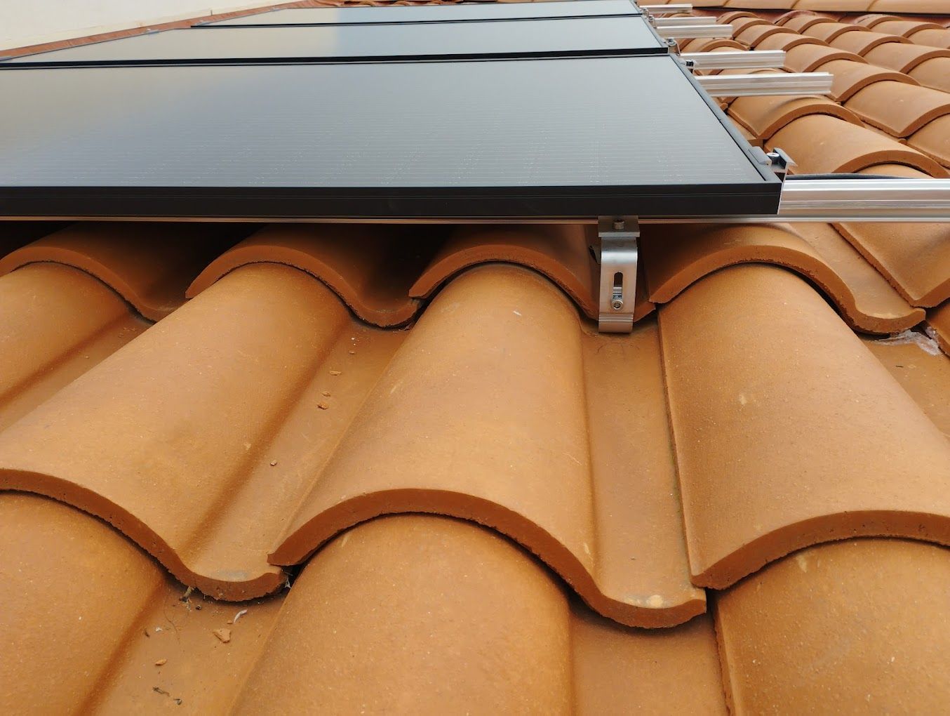 Installation de panneaux photovoltaïques