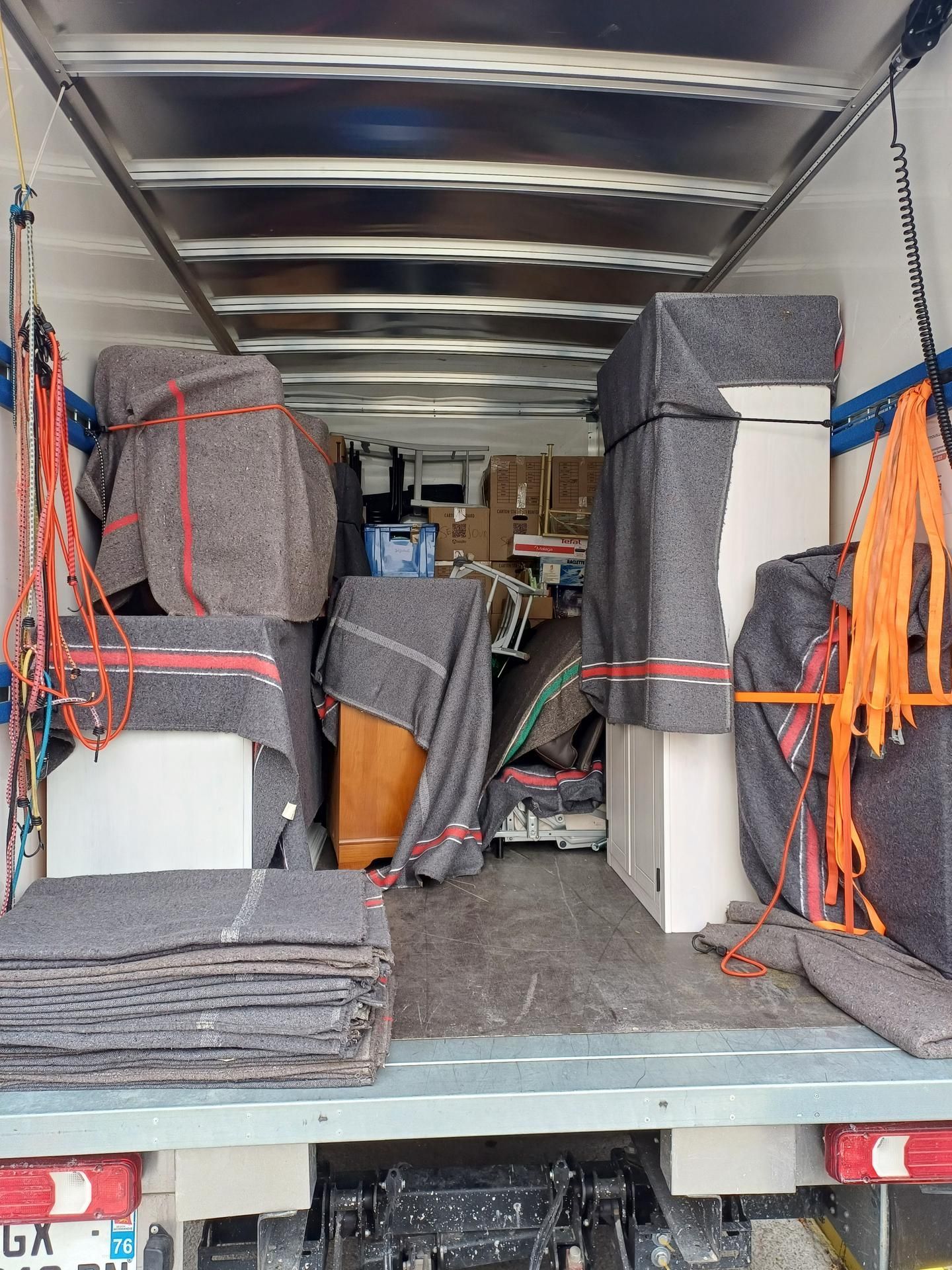 Meubles dans un camion