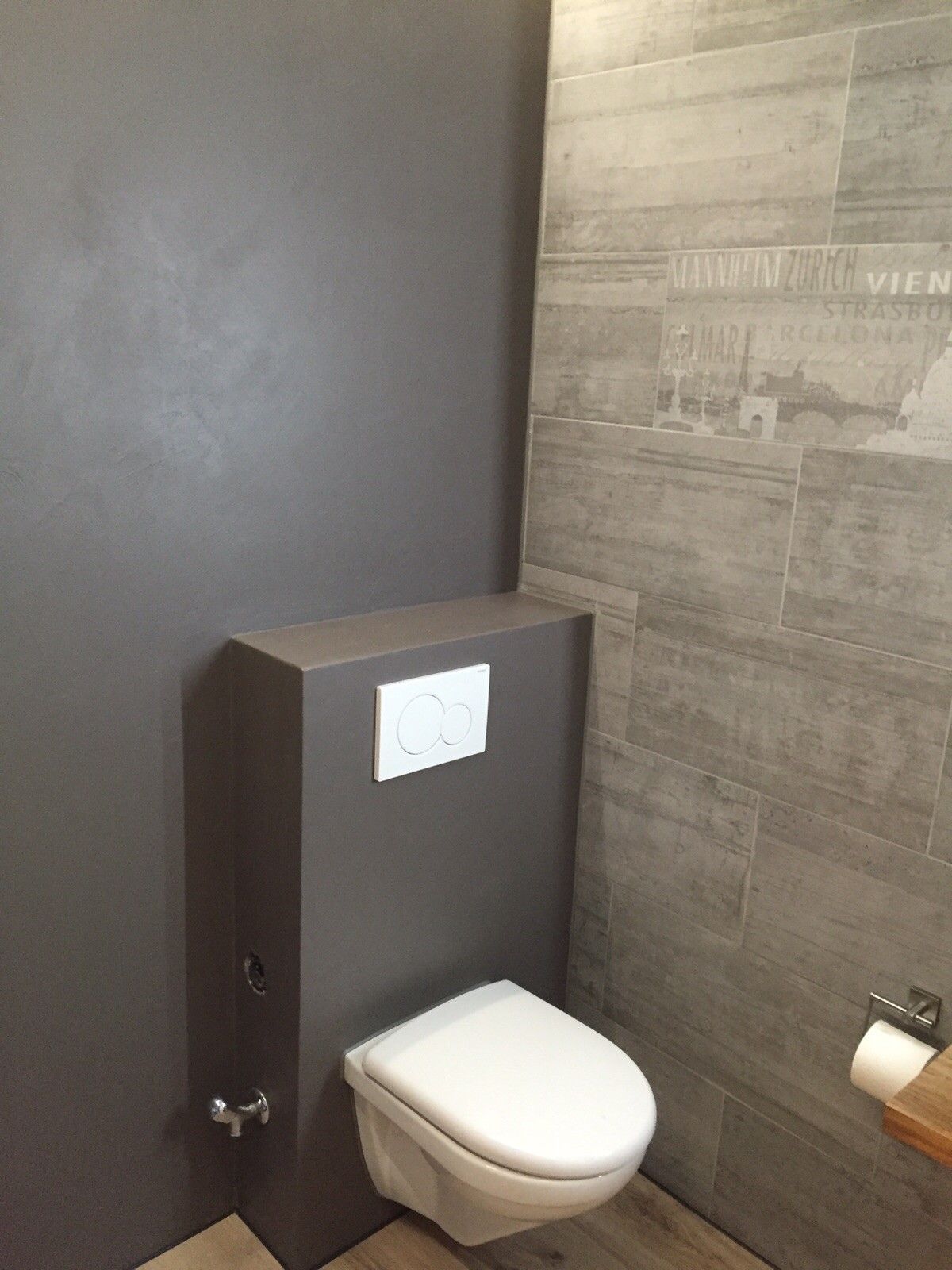 Malerarbeiten Toilette - Malergeschäft Fuhrer