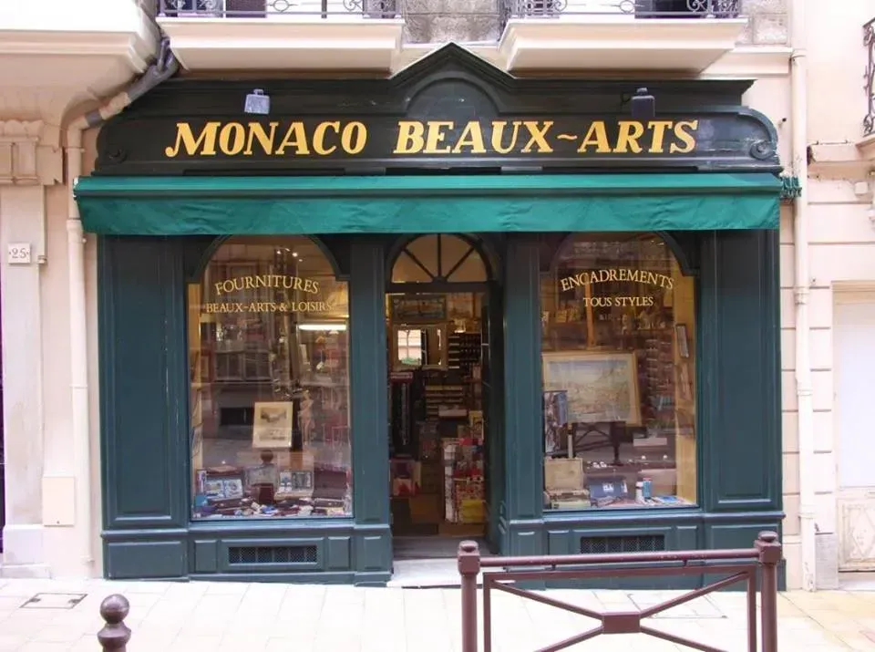 Devanture du magasin Monaco Beaux-Arts