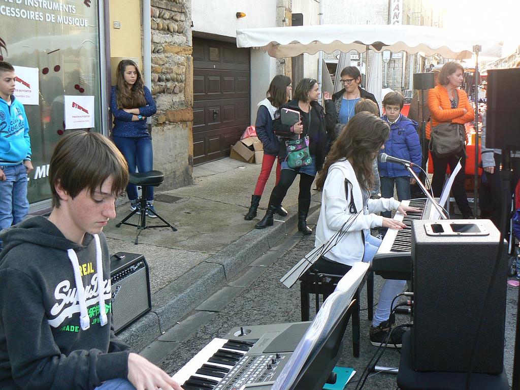 Piano et synthétiseur