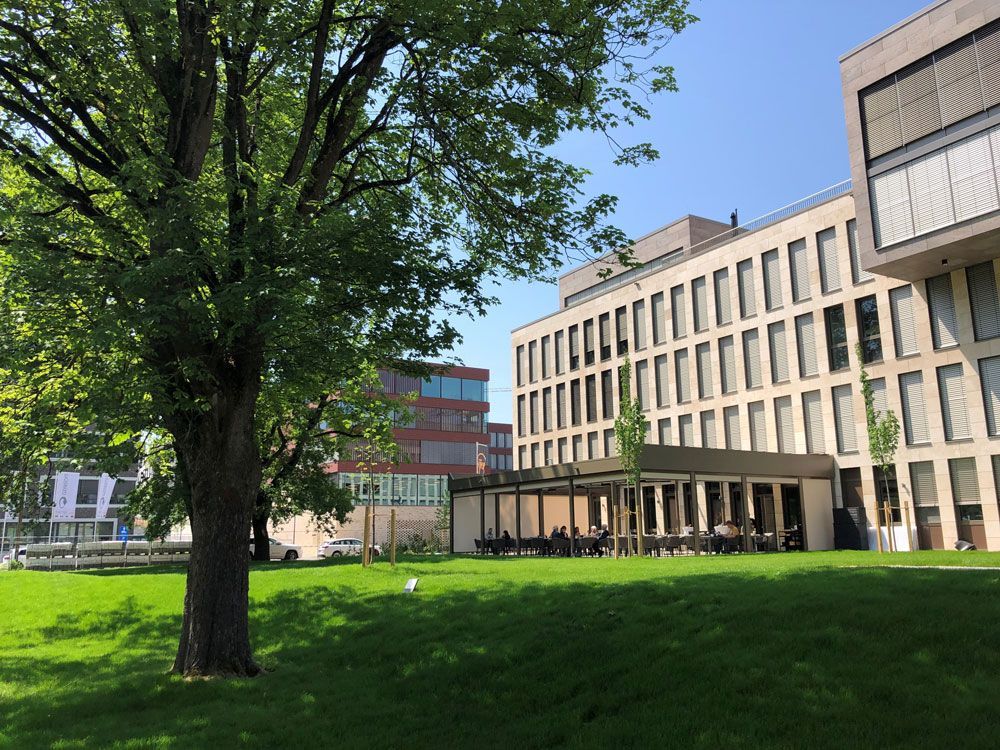 la-brique-immobilien-regensburg-restaurant-ontra