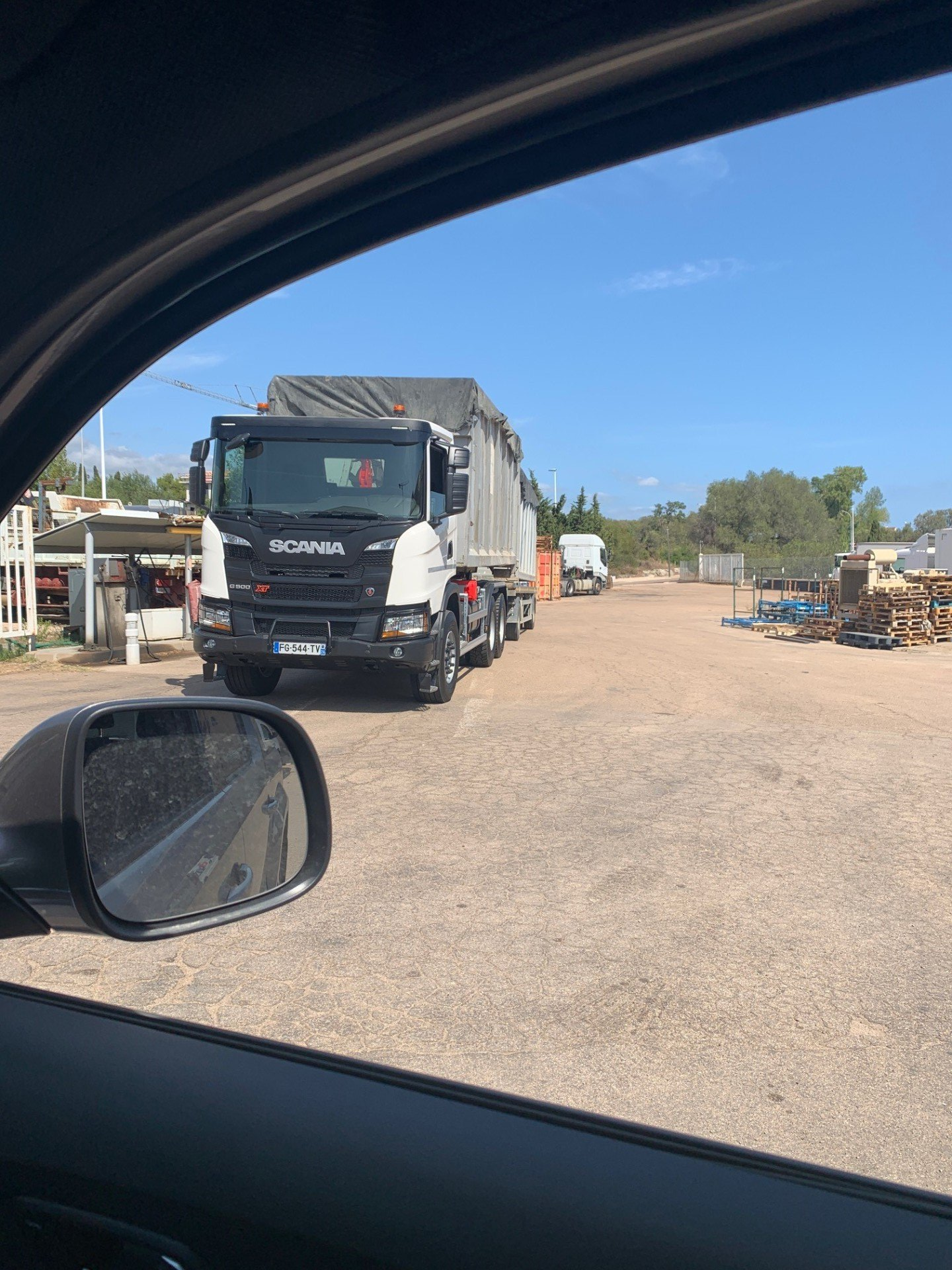 Nos véhicules : camion à Porto-Vecchio