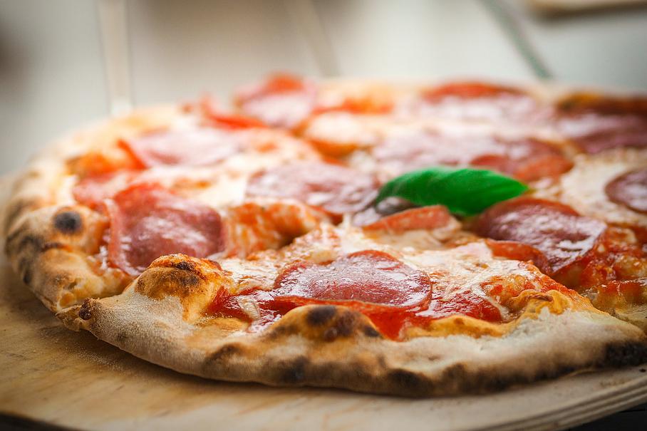 Pizzas italiennes sur place ou à emporter Pizzas italiennes sur place ou à emporter
